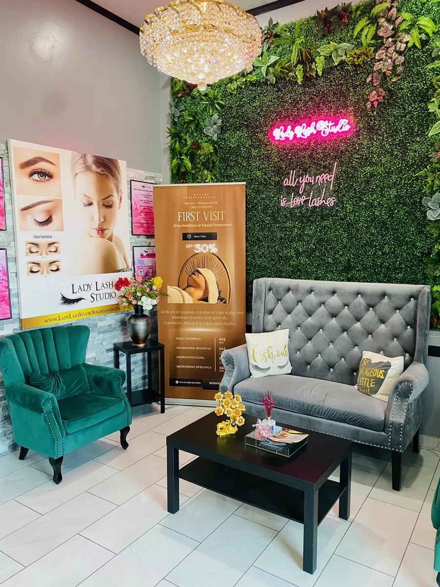 Waiting lounge with seating at Lady Lash Studio in Sugar Land, TX