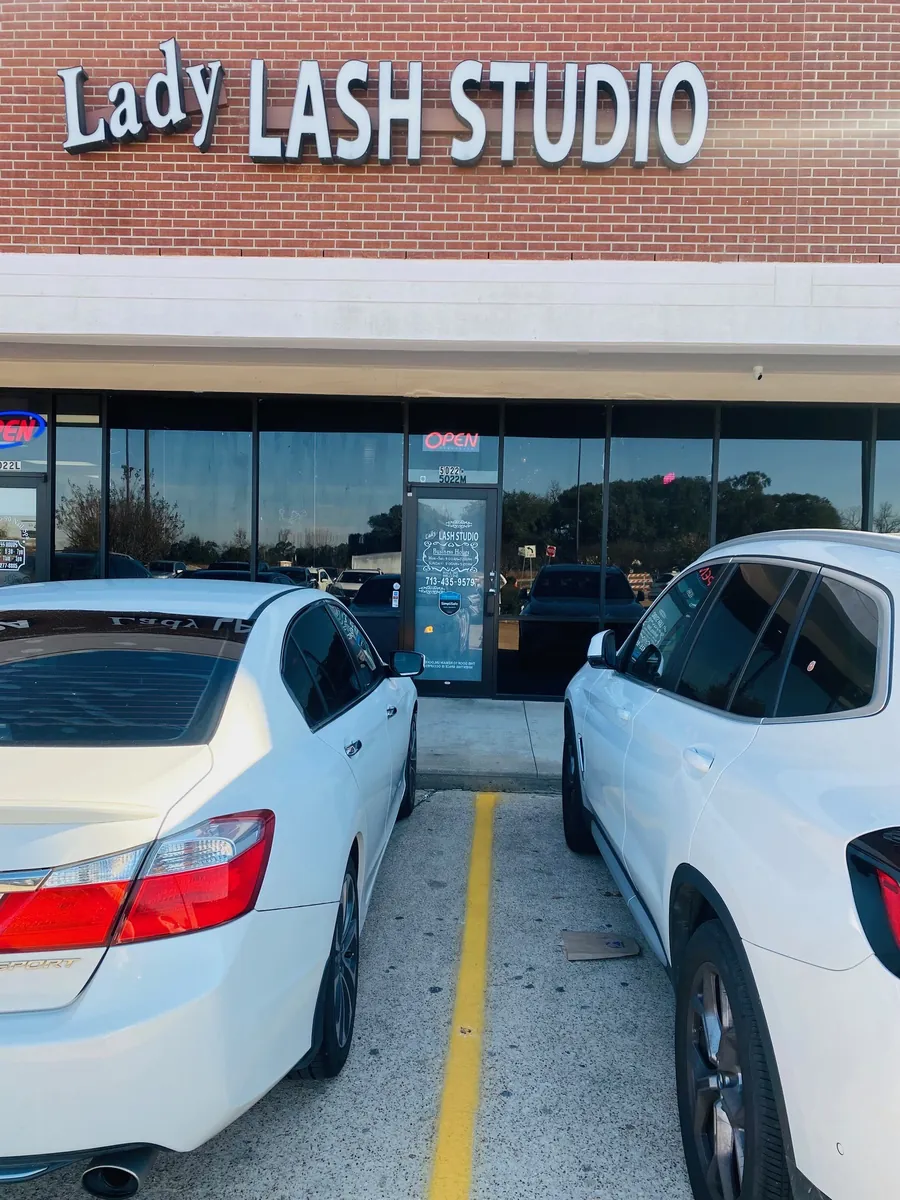 Lady Lash Studio storefront in Sugar Land, TX