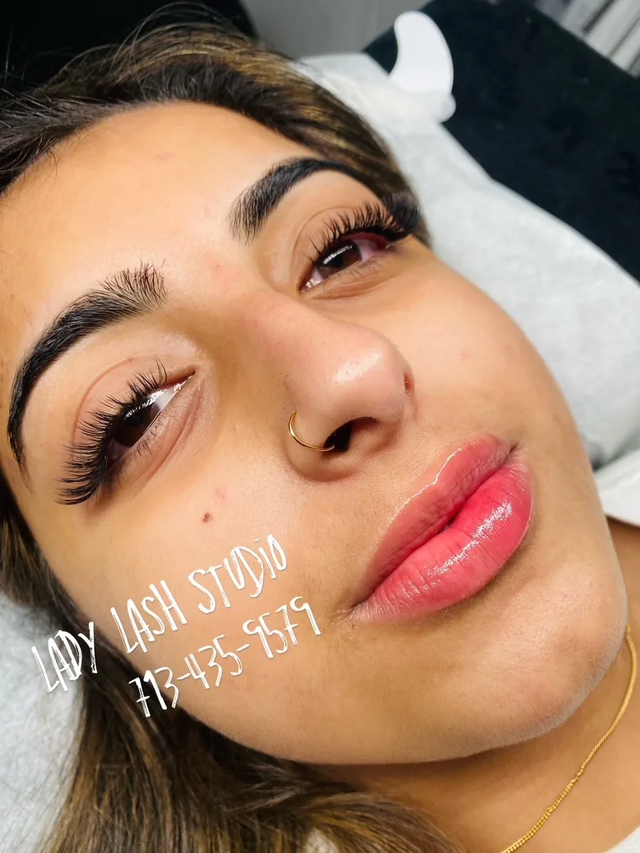 Wet look lash extensions by Lady Lash Studio